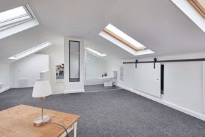 Photo 25- click for photo gallery